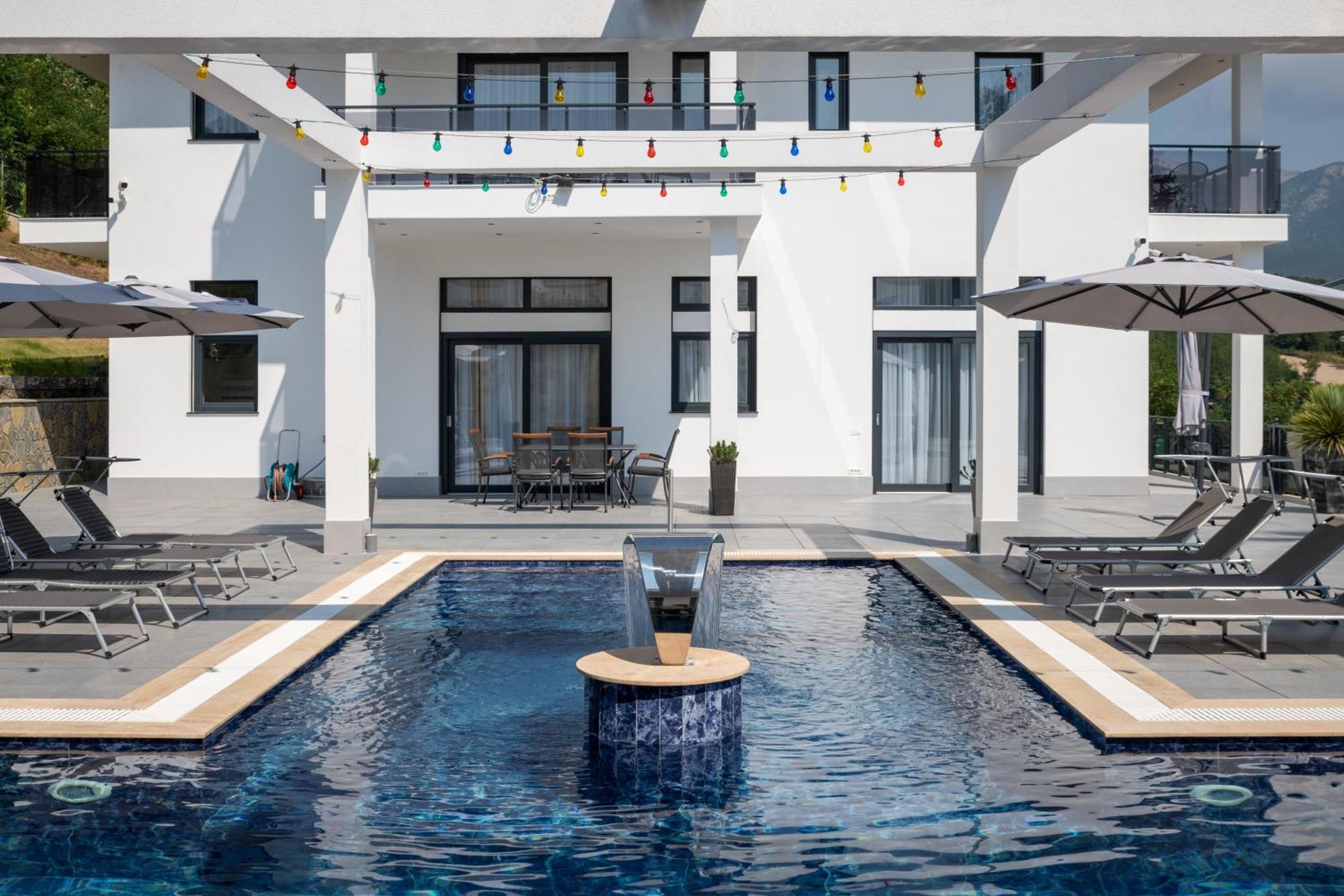 Bed and Breakfast White House Radac Peja Exterior foto